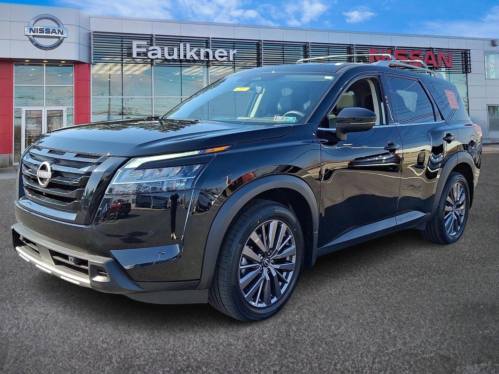 2023 Nissan Pathfinder SL