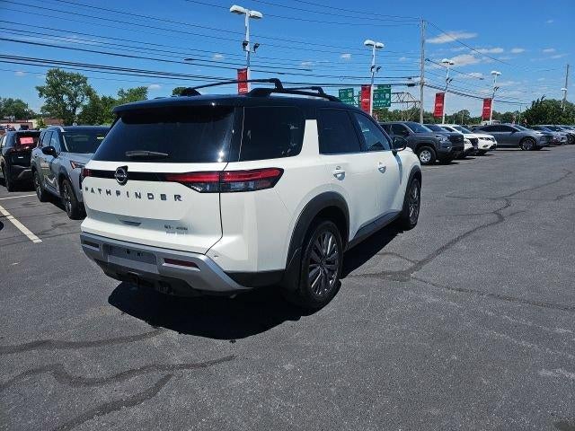 2024 Nissan Pathfinder SL 4WD