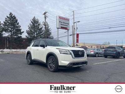 2023 Nissan Pathfinder SL 4WD