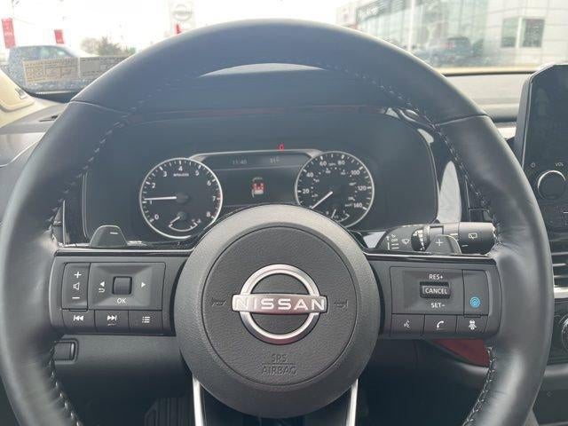 2023 Nissan Pathfinder SL 4WD