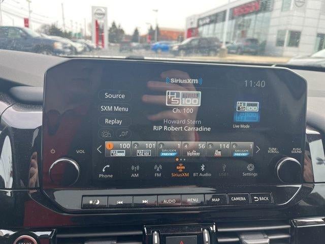 2023 Nissan Pathfinder SL 4WD