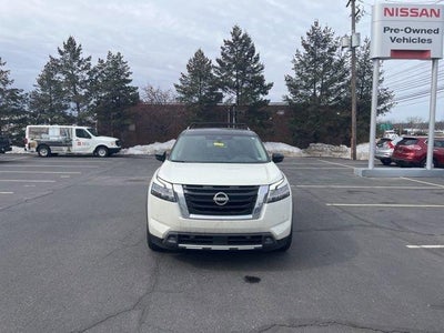 2023 Nissan Pathfinder SL 4WD