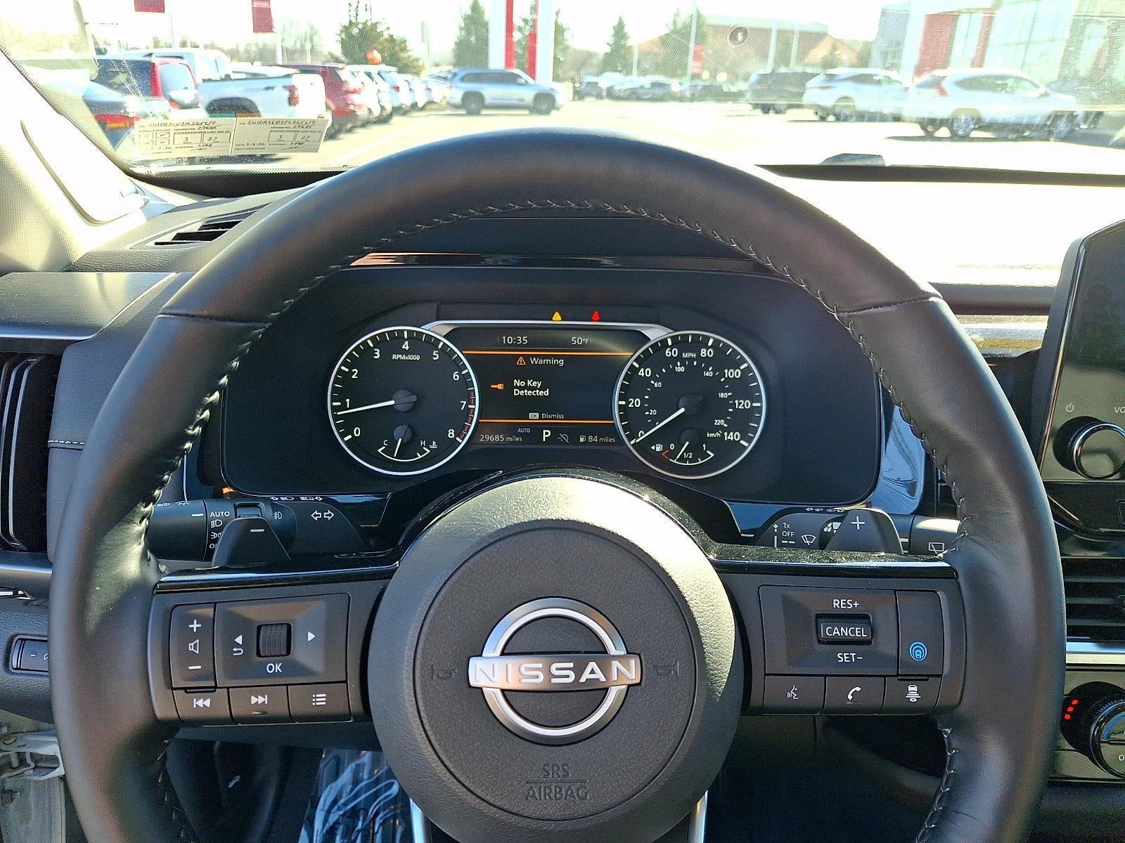 2023 Nissan Pathfinder SL 4WD