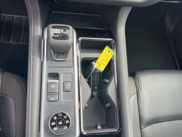 2023 Nissan Pathfinder SL 4WD