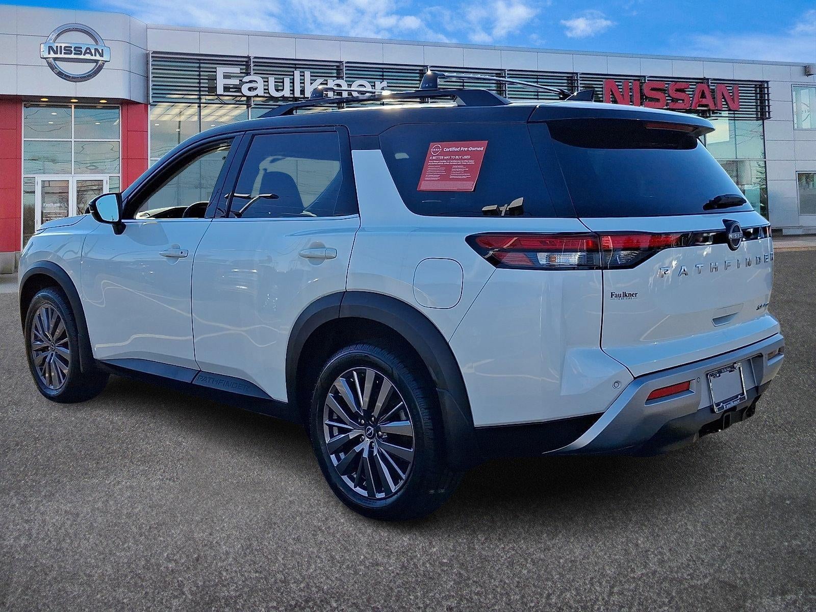 2023 Nissan Pathfinder SL 4WD