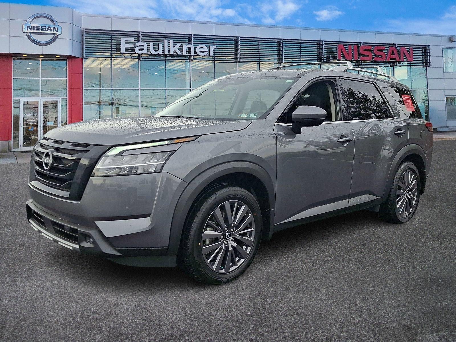 2023 Nissan Pathfinder SL