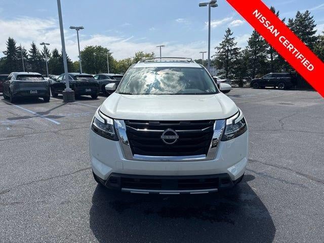2024 Nissan Pathfinder SL