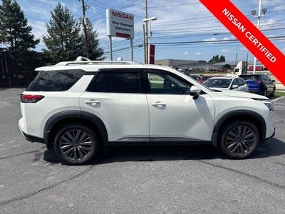 2024 Nissan Pathfinder SL