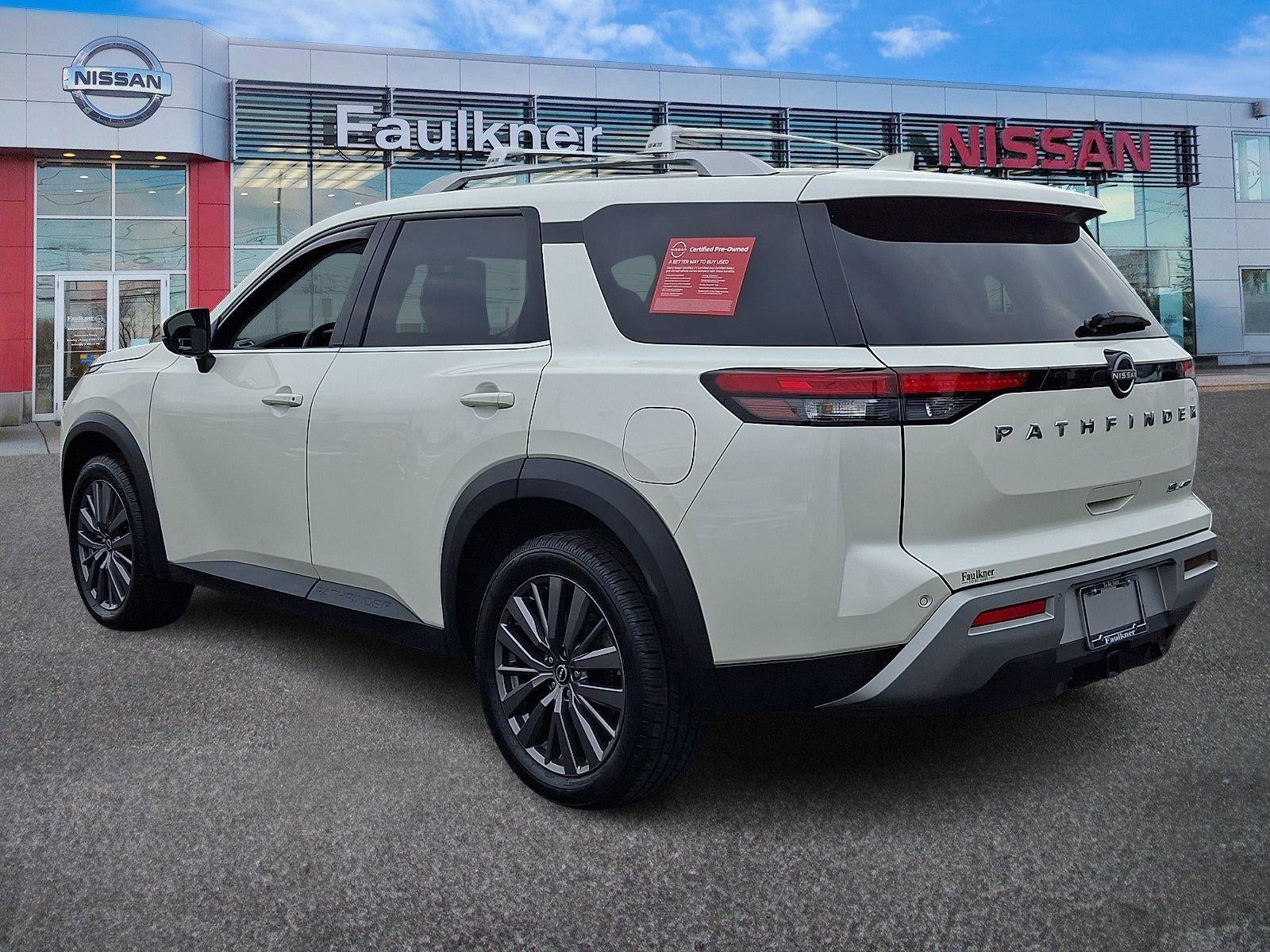 2023 Nissan Pathfinder SL