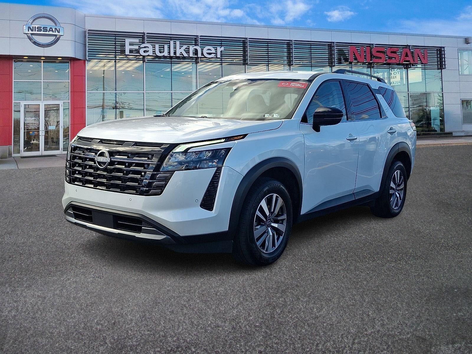 2026 Nissan Pathfinder SL