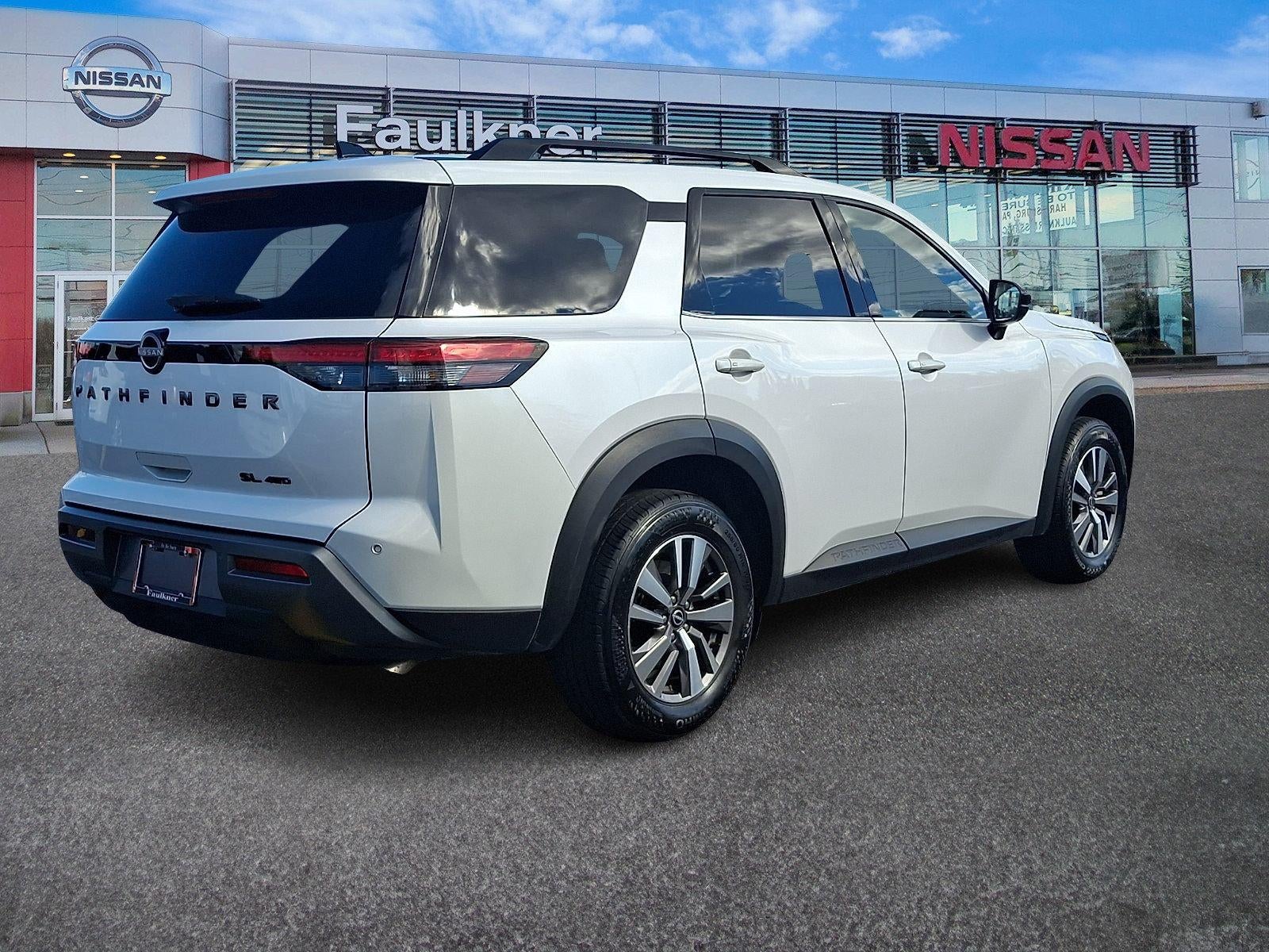 2026 Nissan Pathfinder SL