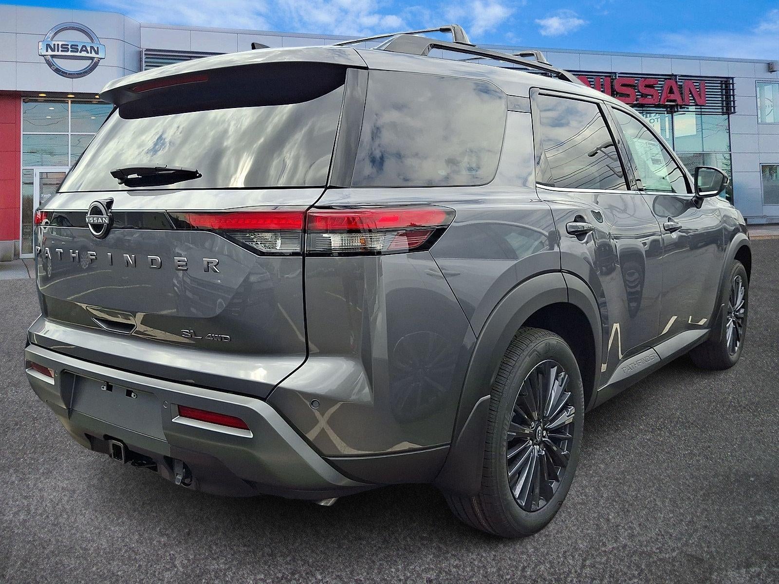 2026 Nissan Pathfinder SL