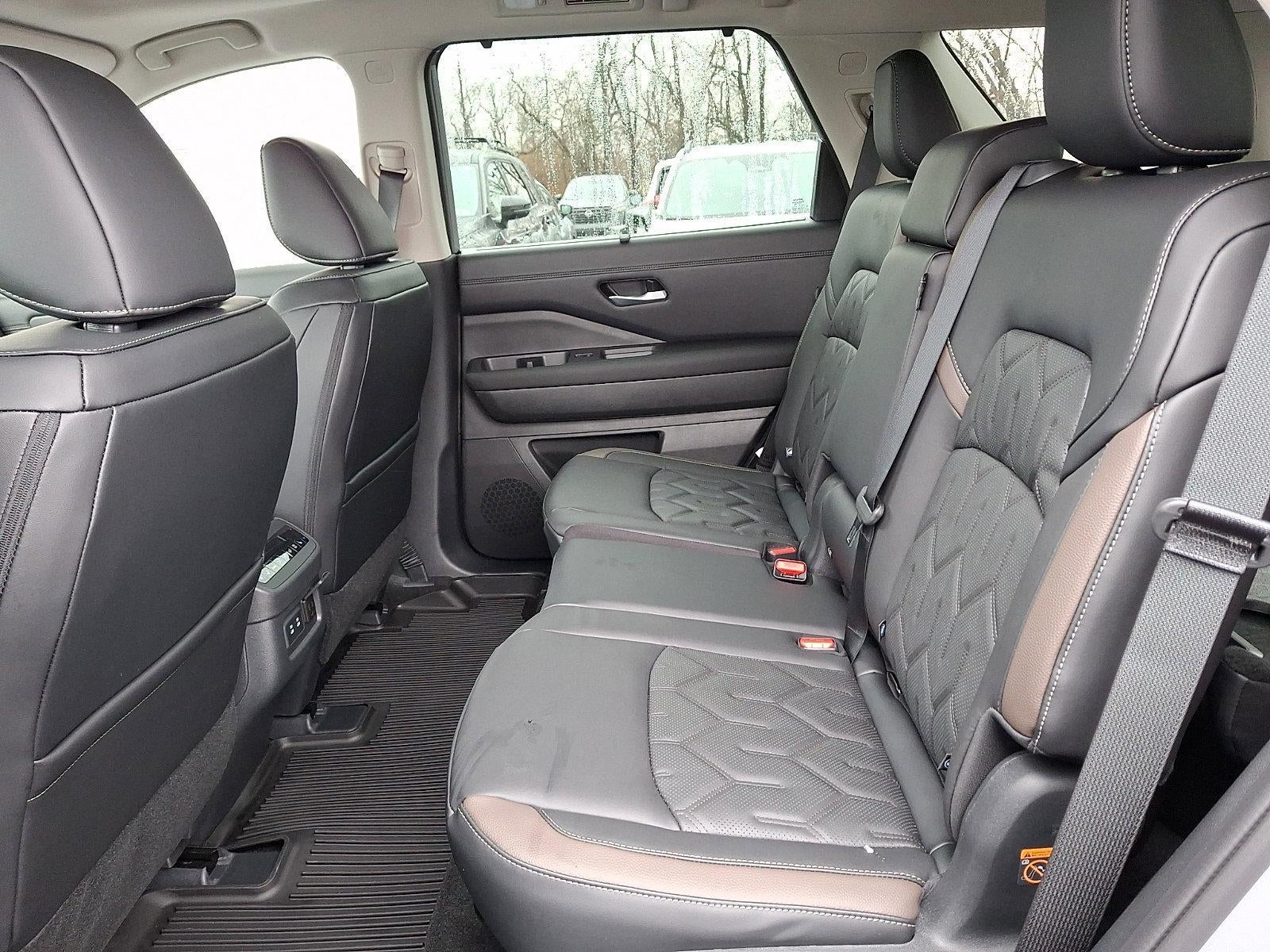 2026 Nissan Pathfinder Platinum 4WD