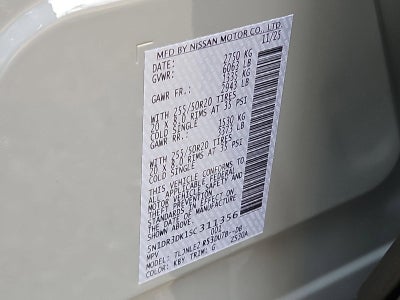 2025 Nissan Pathfinder Platinum