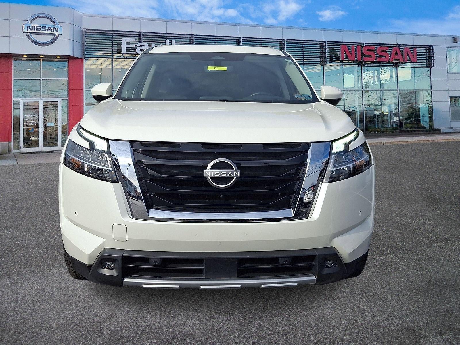 2023 Nissan Pathfinder Platinum