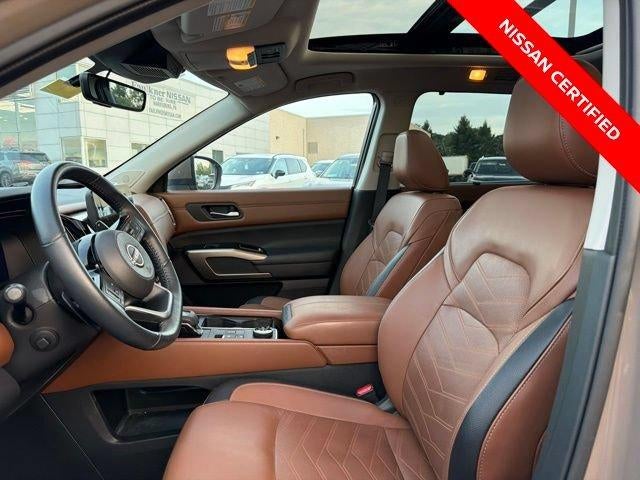 2023 Nissan Pathfinder Platinum