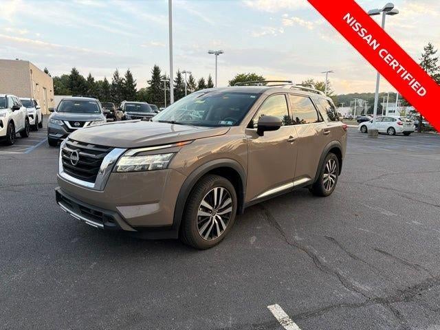 2023 Nissan Pathfinder Platinum