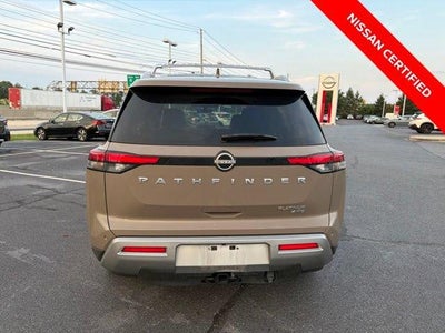 2023 Nissan Pathfinder Platinum