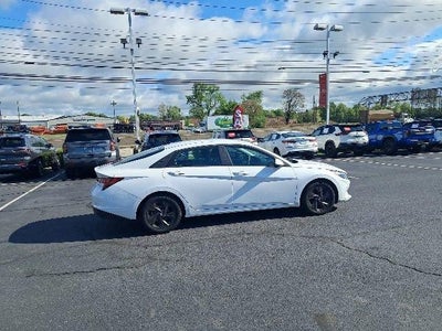 2021 Hyundai ELANTRA SEL IVT