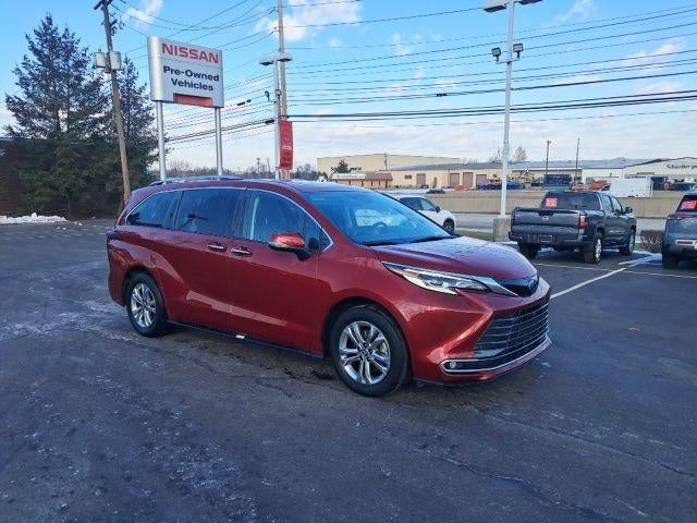 2022 Toyota Sienna Platinum AWD 7-Passenger (GS)