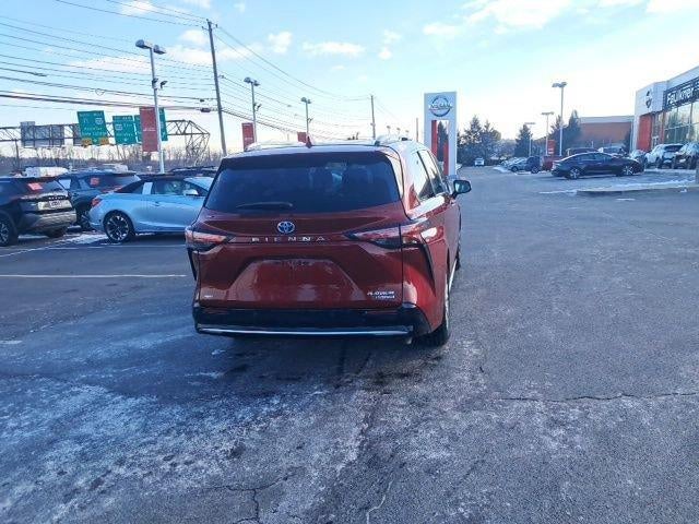 2022 Toyota Sienna Platinum AWD 7-Passenger (GS)