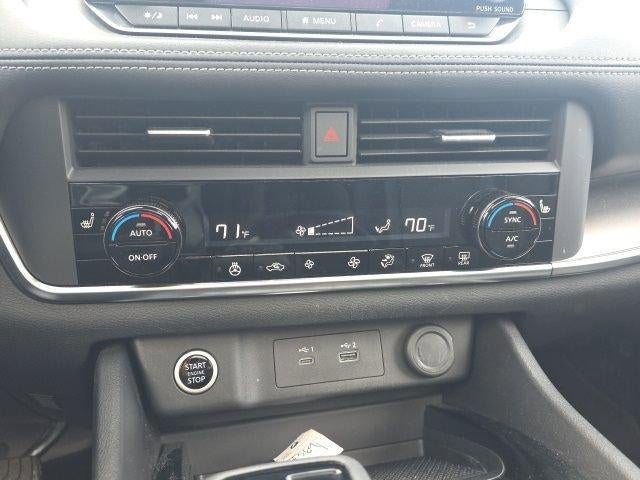 2023 Nissan Rogue AWD SV