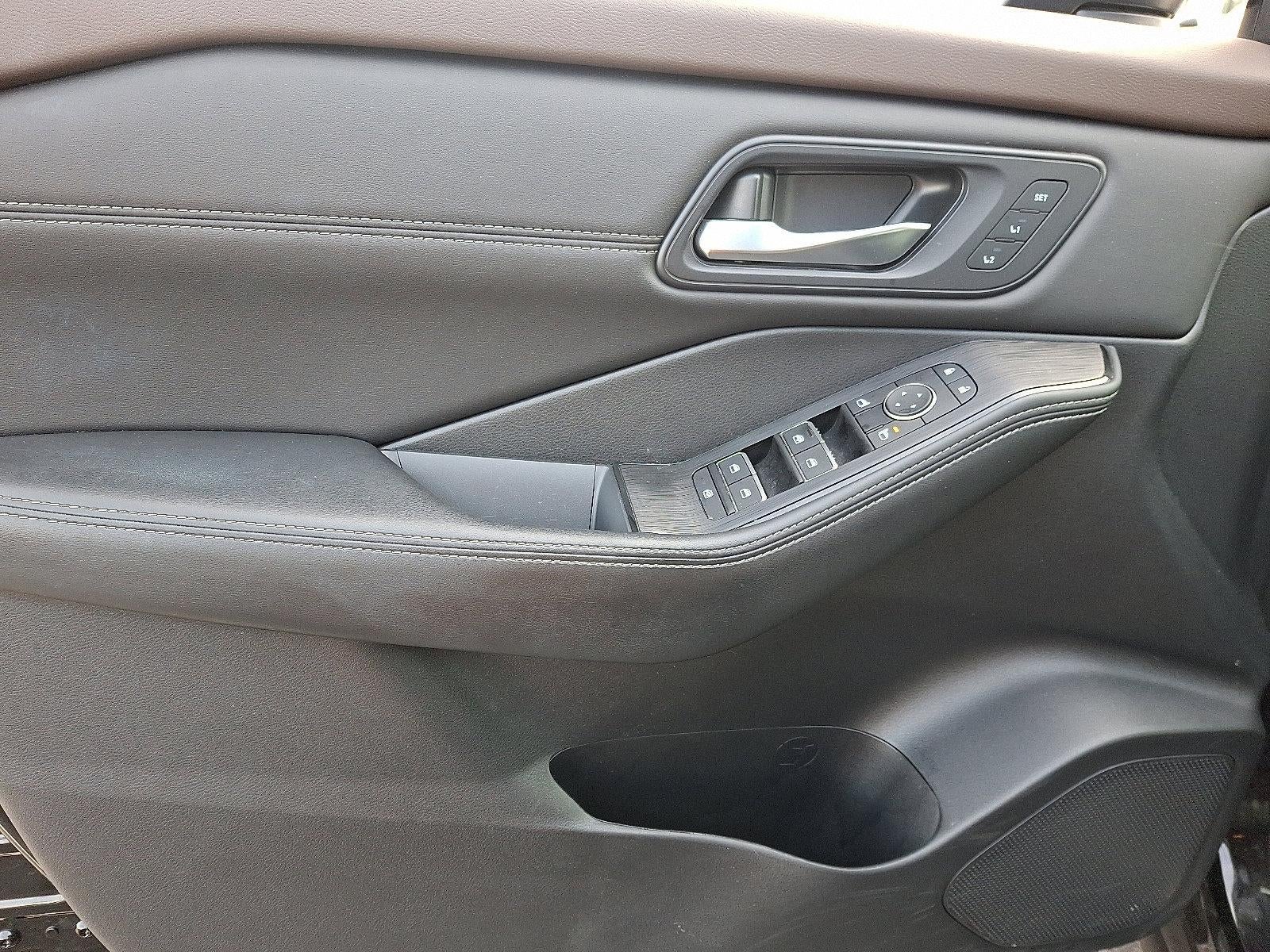 2023 Nissan Rogue AWD SL