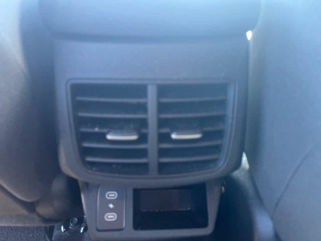 2025 Kia Seltos LX IVT AWD