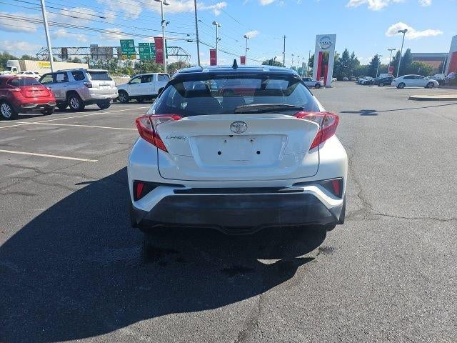 2019 Toyota C-HR XLE FWD (Natl)