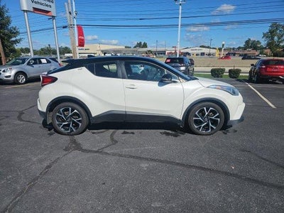 2019 Toyota C-HR XLE FWD (Natl)