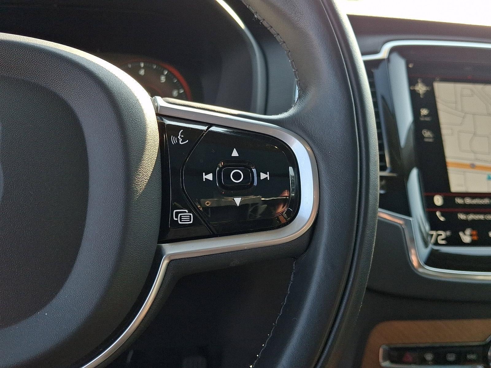 2022 Volvo XC90 T6 AWD Momentum 7P