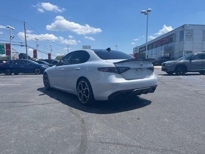 2024 Alfa Romeo Giulia Competizione RWD