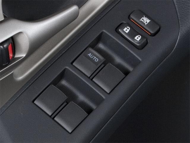 2011 Toyota Matrix 5dr Wgn Auto FWD (Natl)