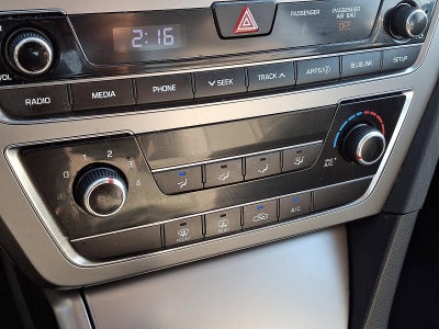 2016 Hyundai SONATA 2.4L SE