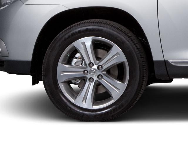 2013 Toyota Highlander SE