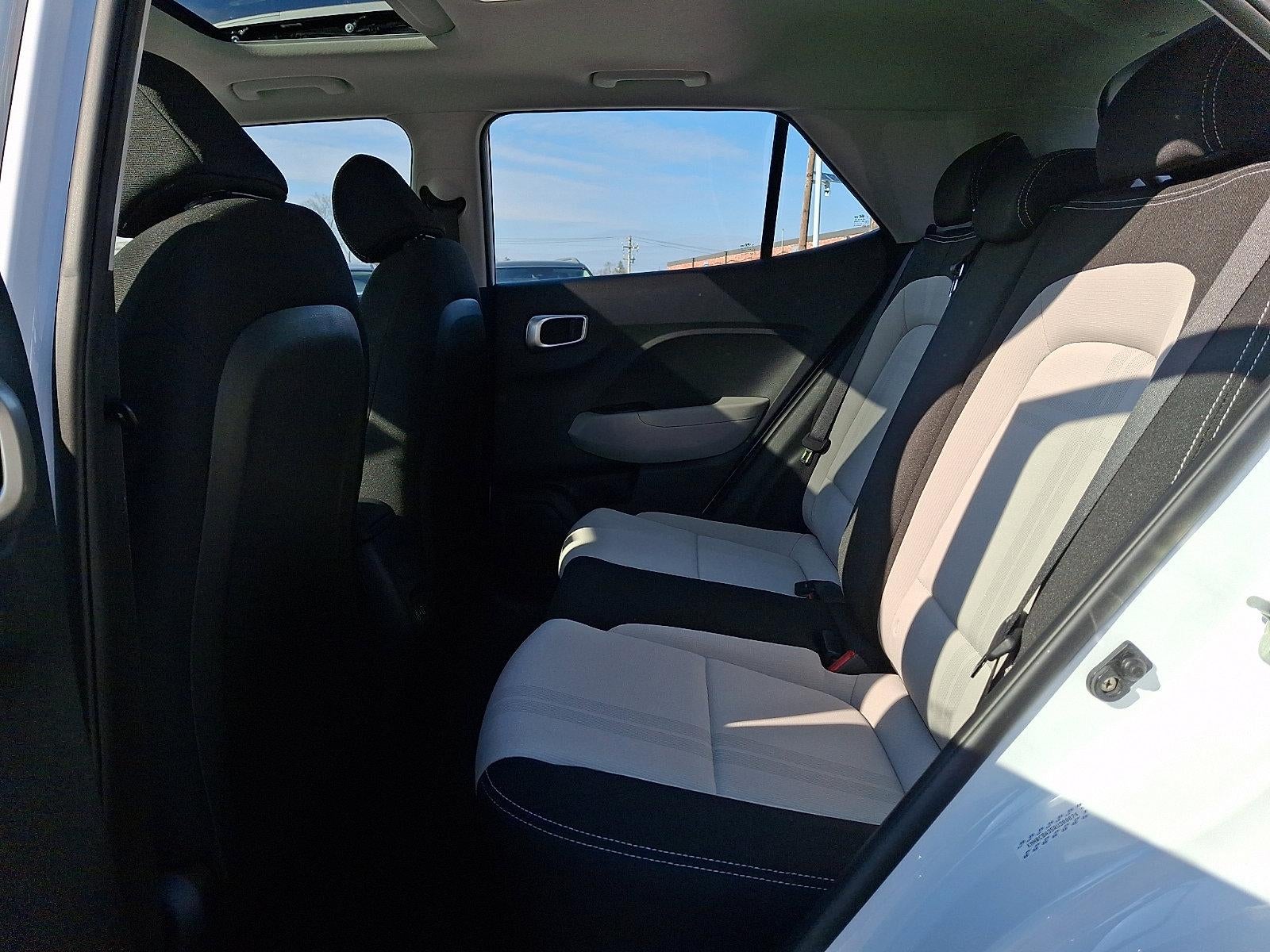 2024 Hyundai VENUE SEL