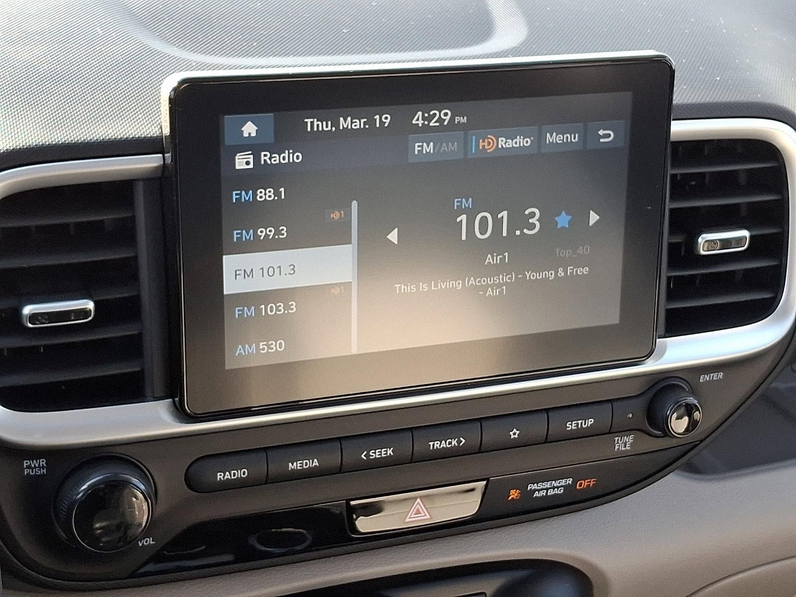 2024 Hyundai VENUE SEL