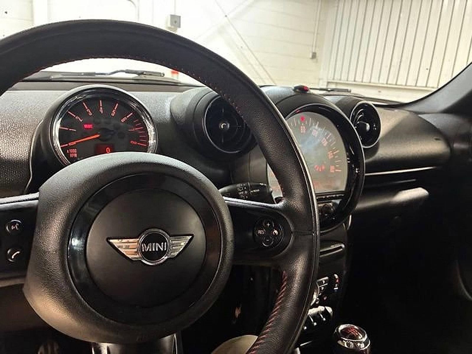 2014 MINI John Cooper Works Paceman ALL4 John Cooper Works