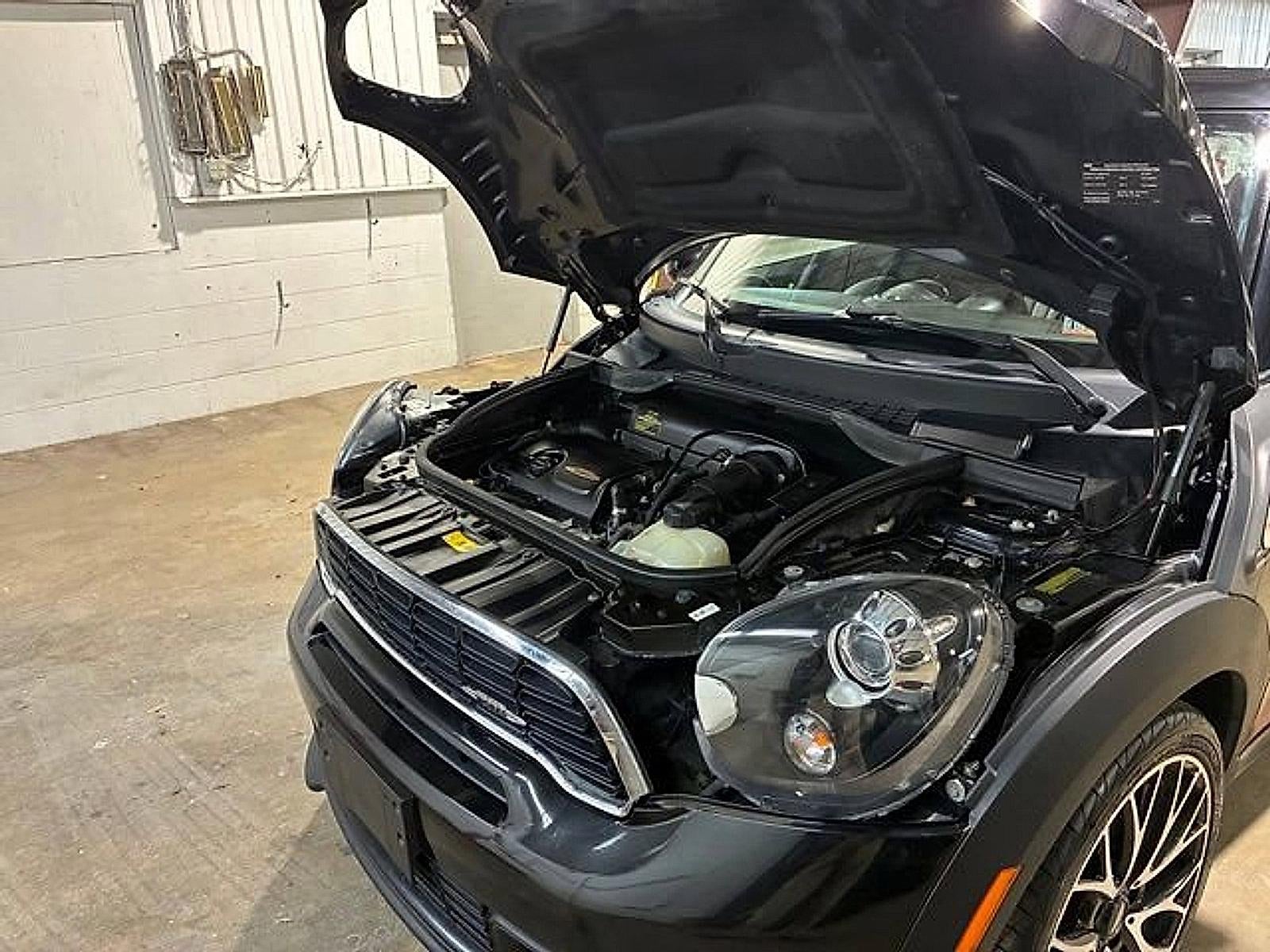 2014 MINI John Cooper Works Paceman ALL4 John Cooper Works